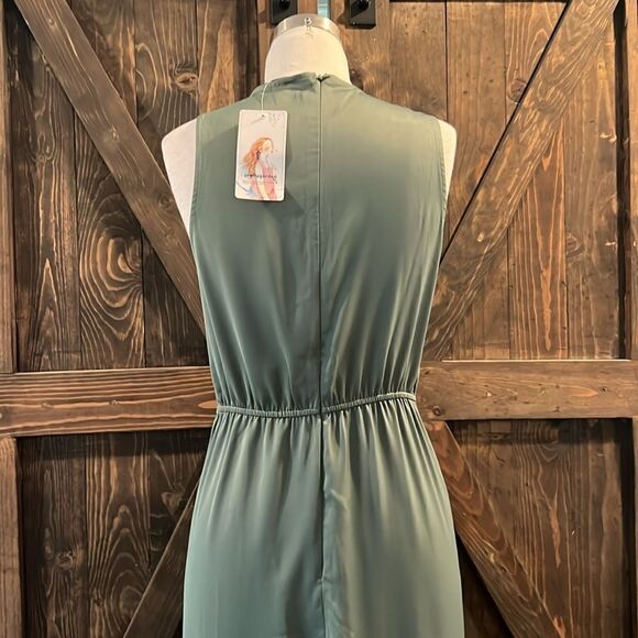 PRETTYGARDEN Satin Ruched Bodycon
Dress Twist Front V Neck Sleeveless Split Maxi - Picture 10 of 15